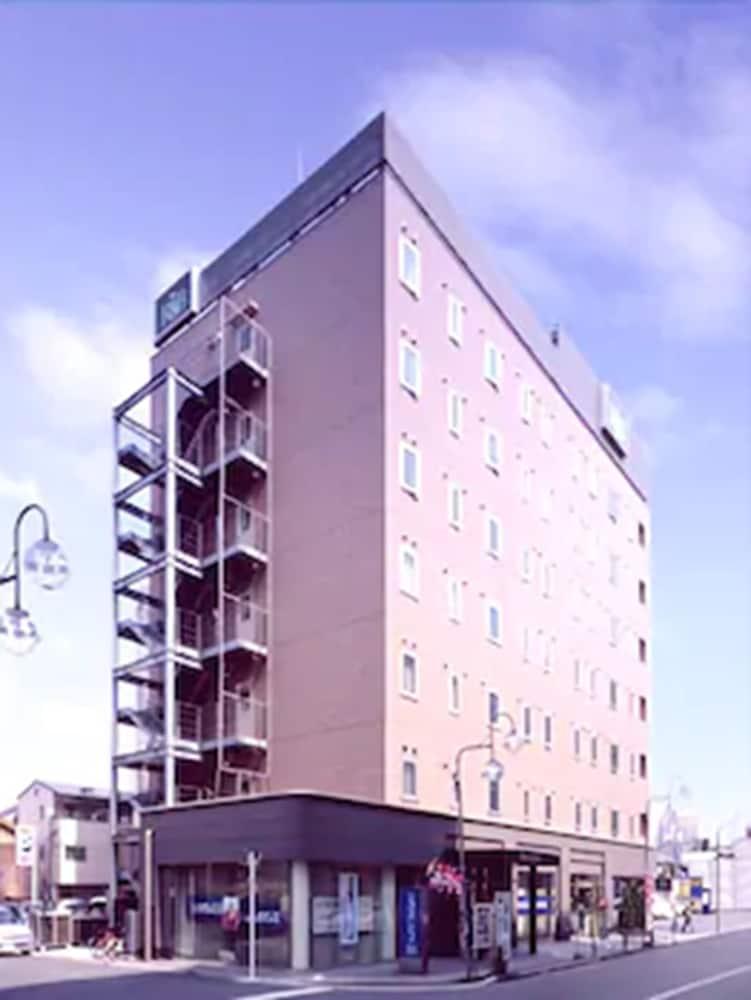 Washington R&B Hotel Kumagaya Ekimae Екстериор снимка