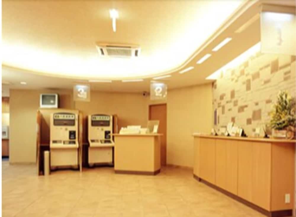 Washington R&B Hotel Kumagaya Ekimae Екстериор снимка